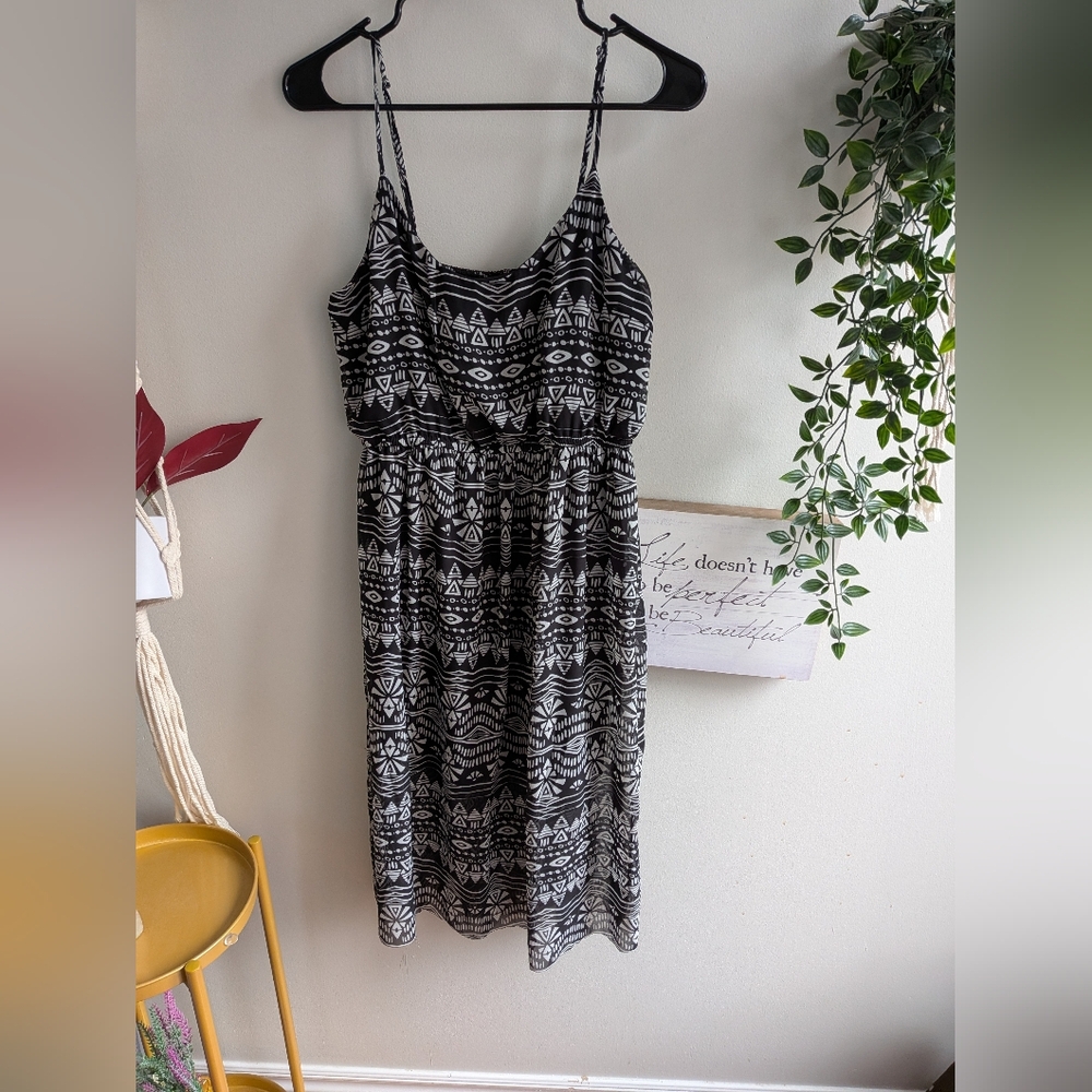 Streetwear Society Black & White Tribal Print Dress